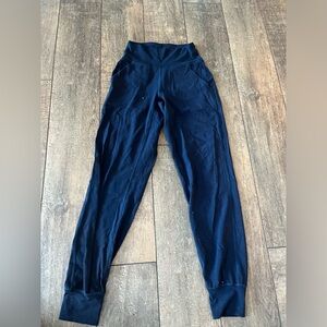 Lululemon align leggings, size 2, 25 inch, navy blue